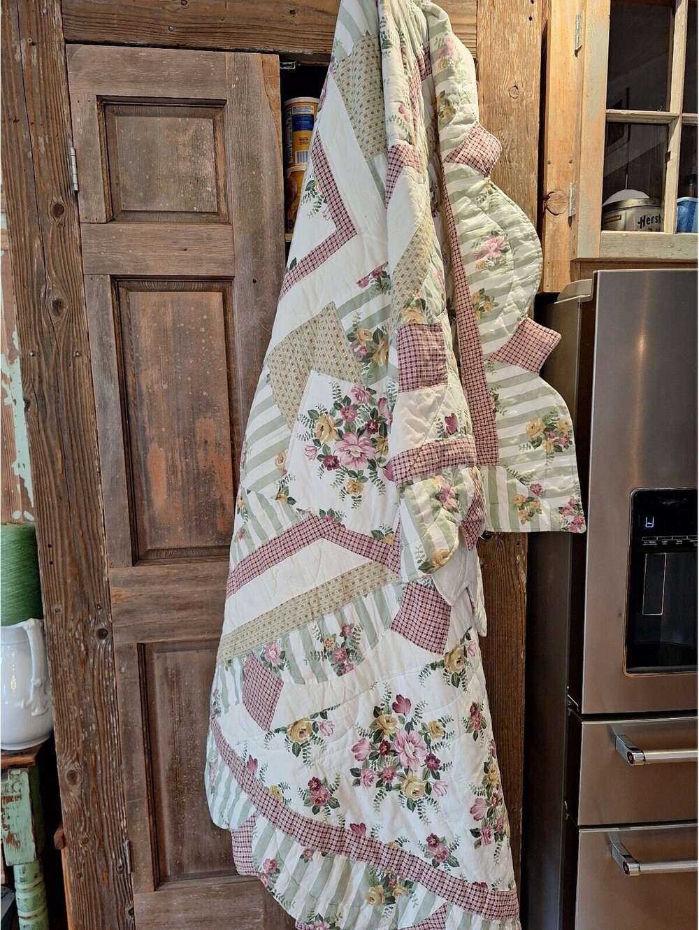 Vintage quilt, cottage core, shabby chic, 84" x 80".